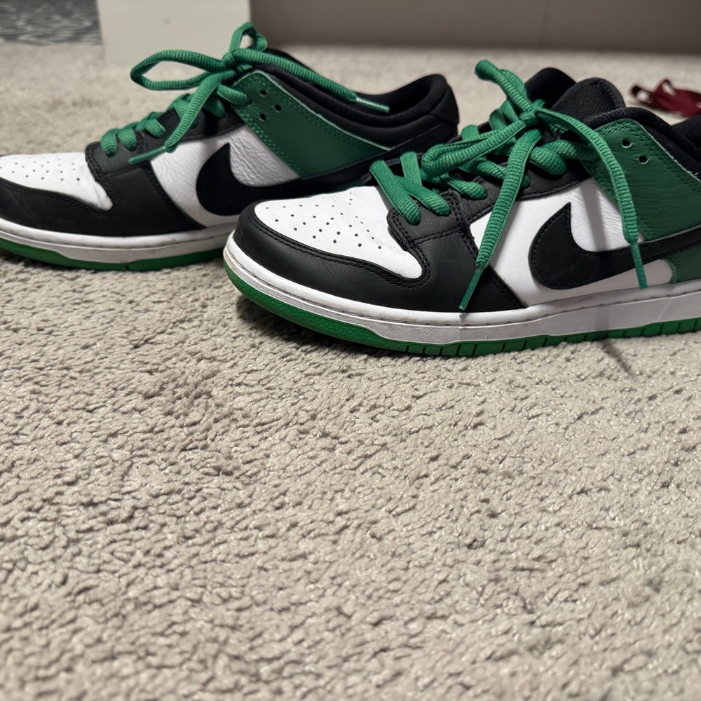Nike Dunk Low-Top Sneakers - White, Black & Green - Picture 6 of 7